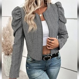 SHEIN Zip Front Crop Jacket